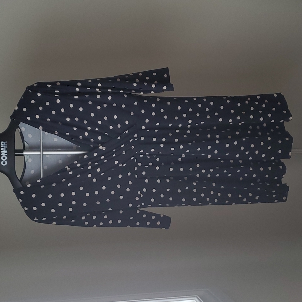 Cleo petite faux wrap blue and cream polka dotted dress in size large petite